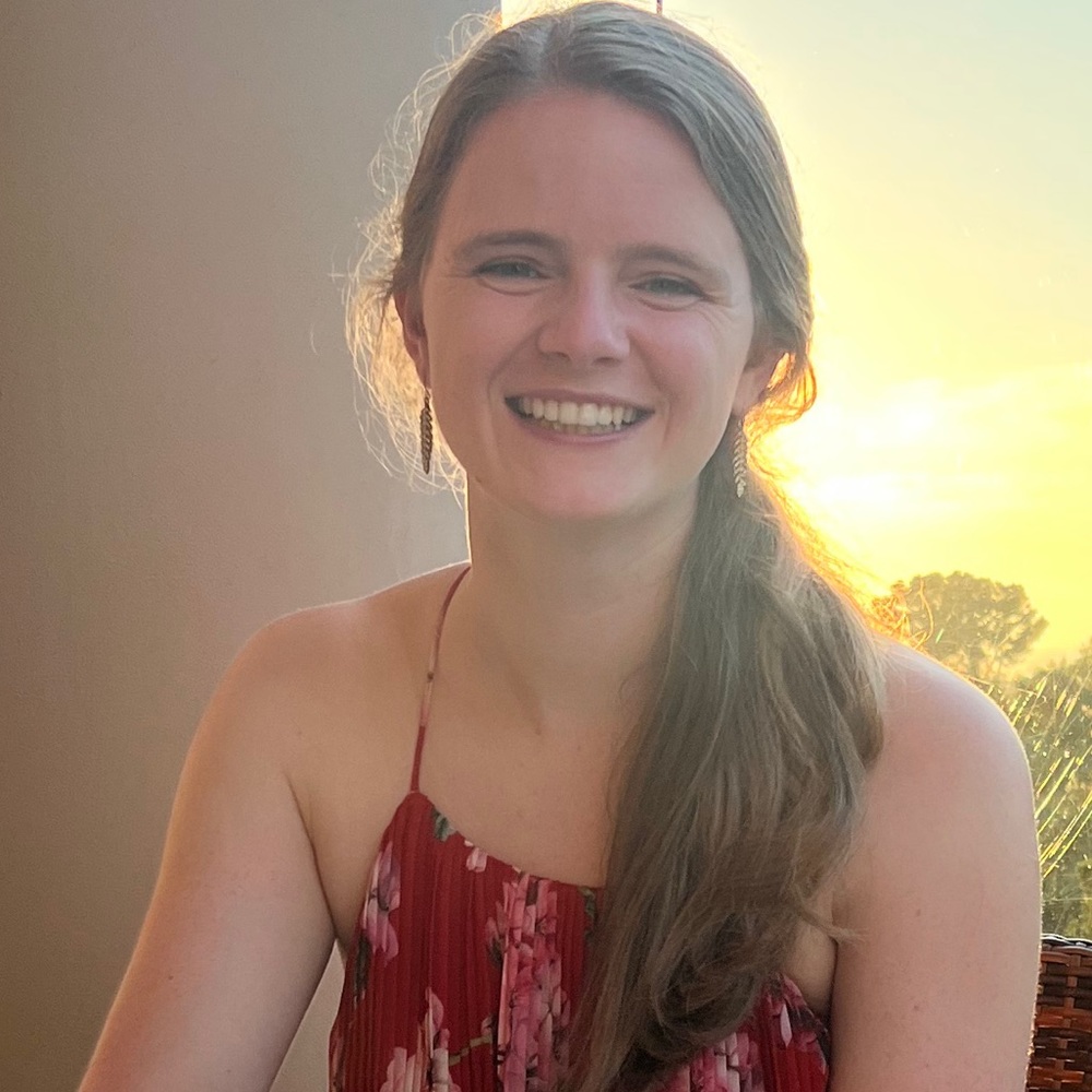 Meet your Posher, Em